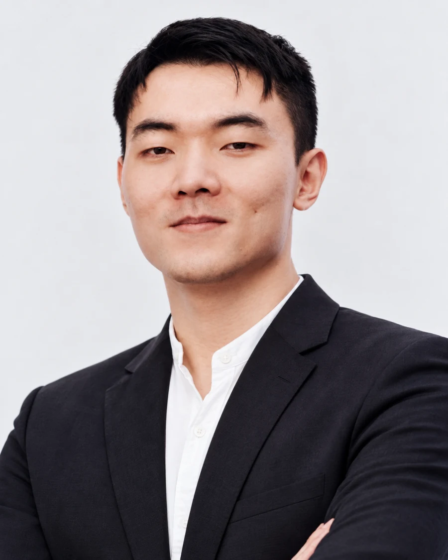 Sihong Xiao-Martz, Director and Owner of 66visa